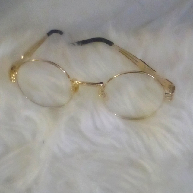 Gold Frames Trending